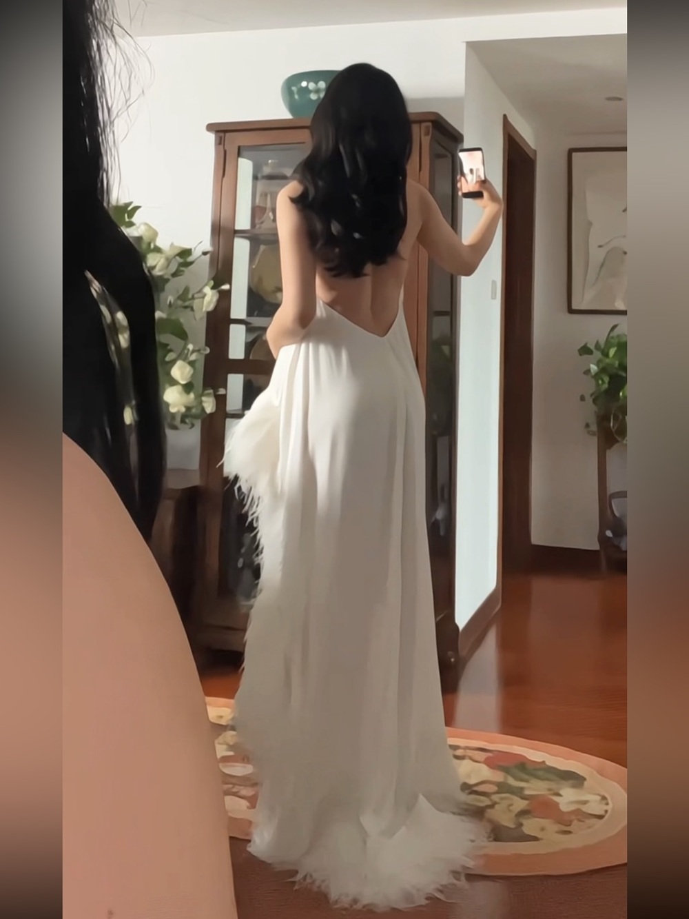 Bronx & Banco White Madeline Halter Neck Ostrich Feather Backless Gown XS NWOT - Picture 15 of 17